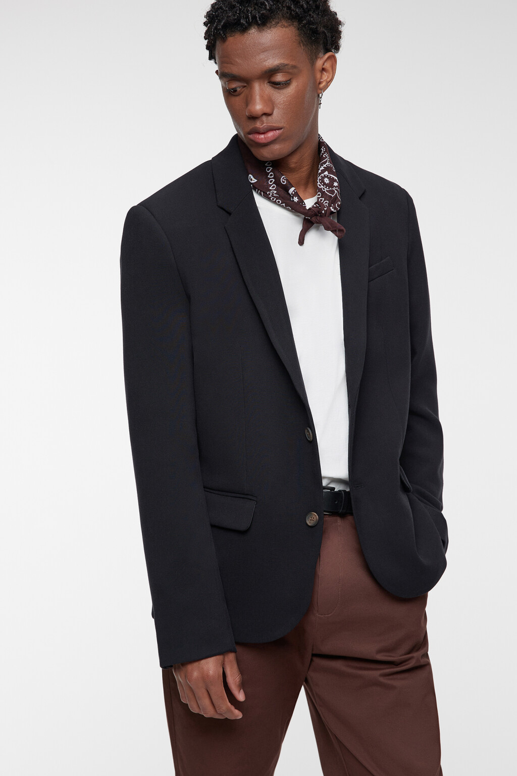 Пиджак прямой однобортный из костюмной ткани - цвет черный - 8