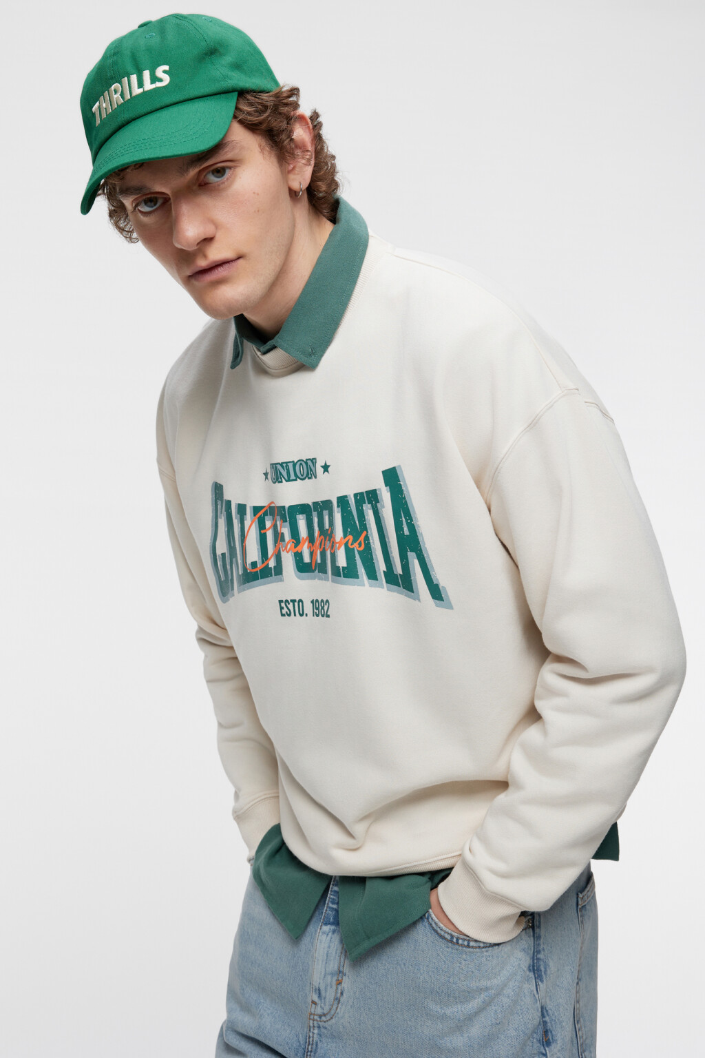 Свитшот прямого кроя хлопковый с принтом-надписью - цвет бежевый - 1