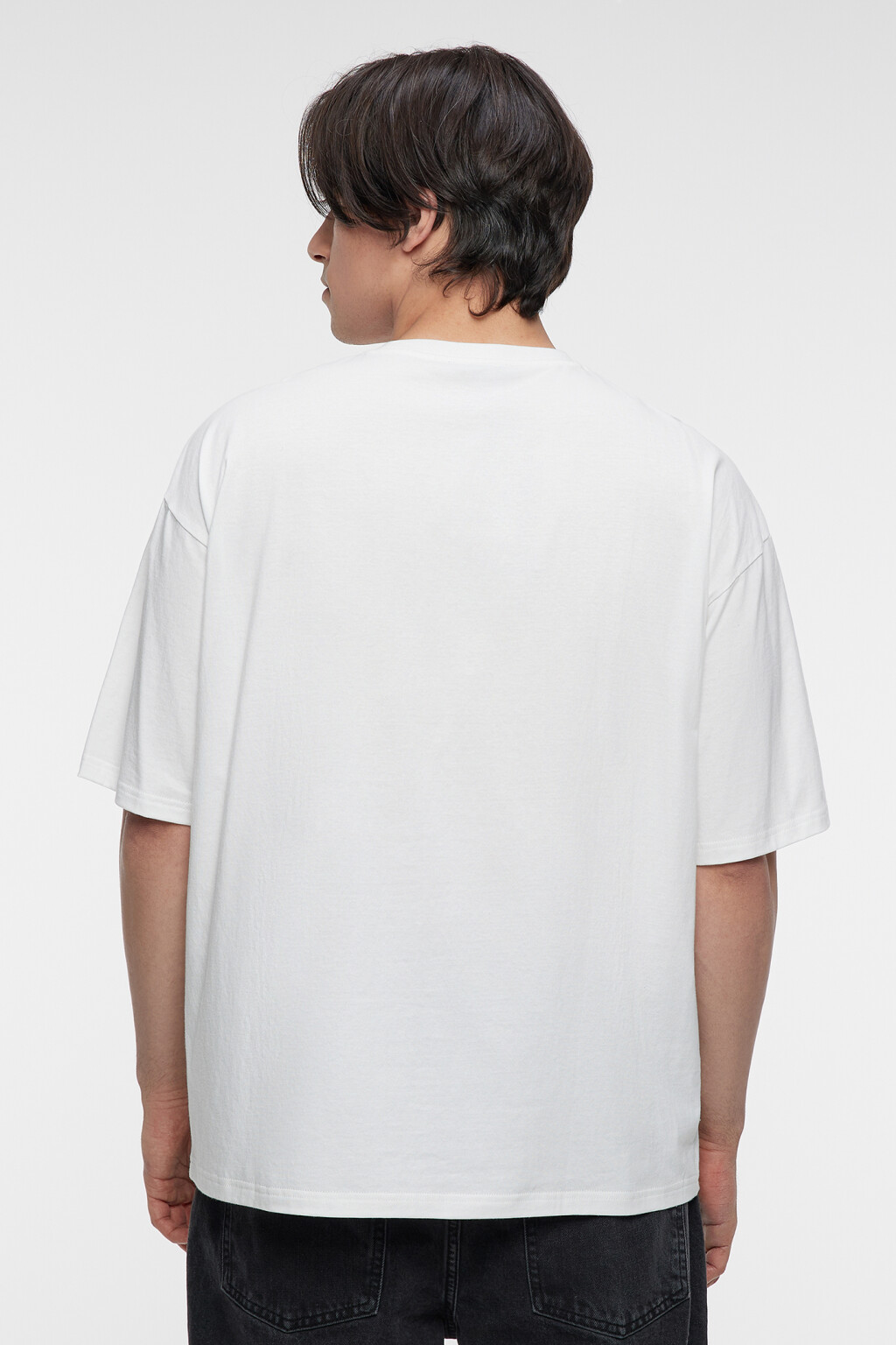 Футболка oversize хлопковая с принтом в стиле аниме - цвет белый - 4