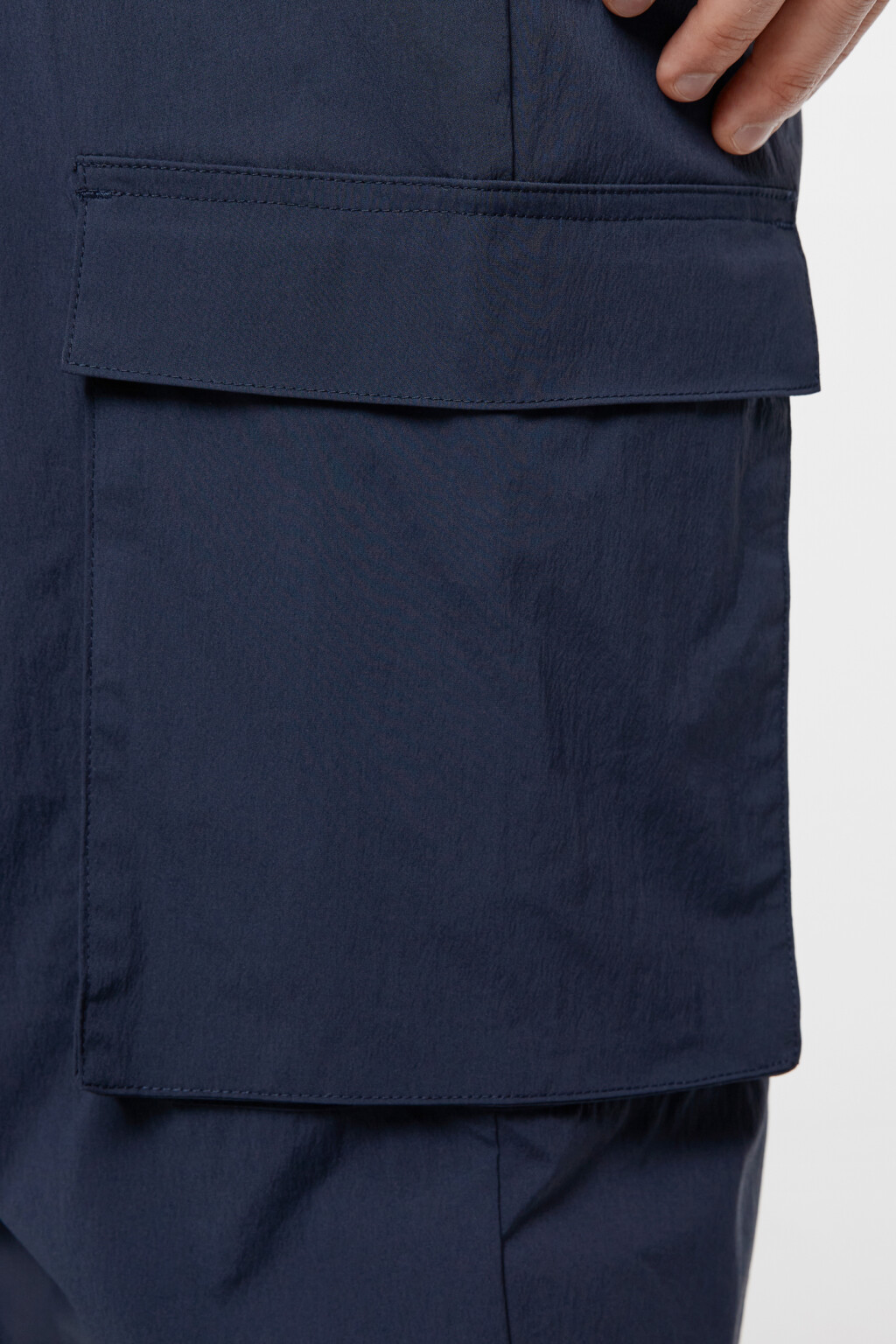 Брюки-джоггеры с поясом на завязках и карманами карго - цвет синий - 7