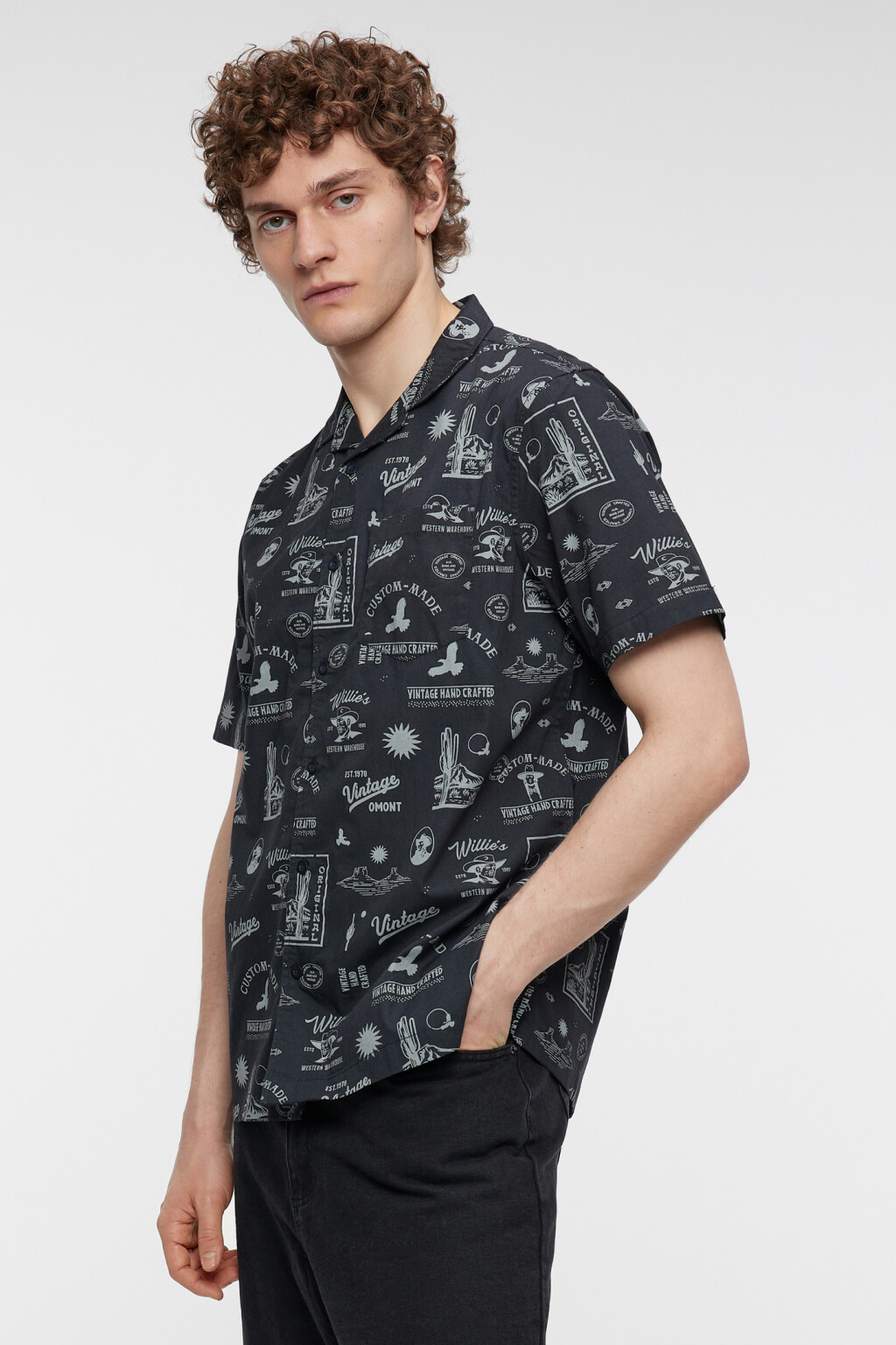 Рубашка хлопковая прямая с коротким рукавом и принтом - цвет серый - 2