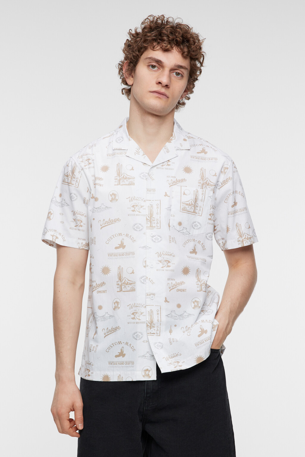 Рубашка хлопковая прямая с коротким рукавом и принтом - цвет белый - 2