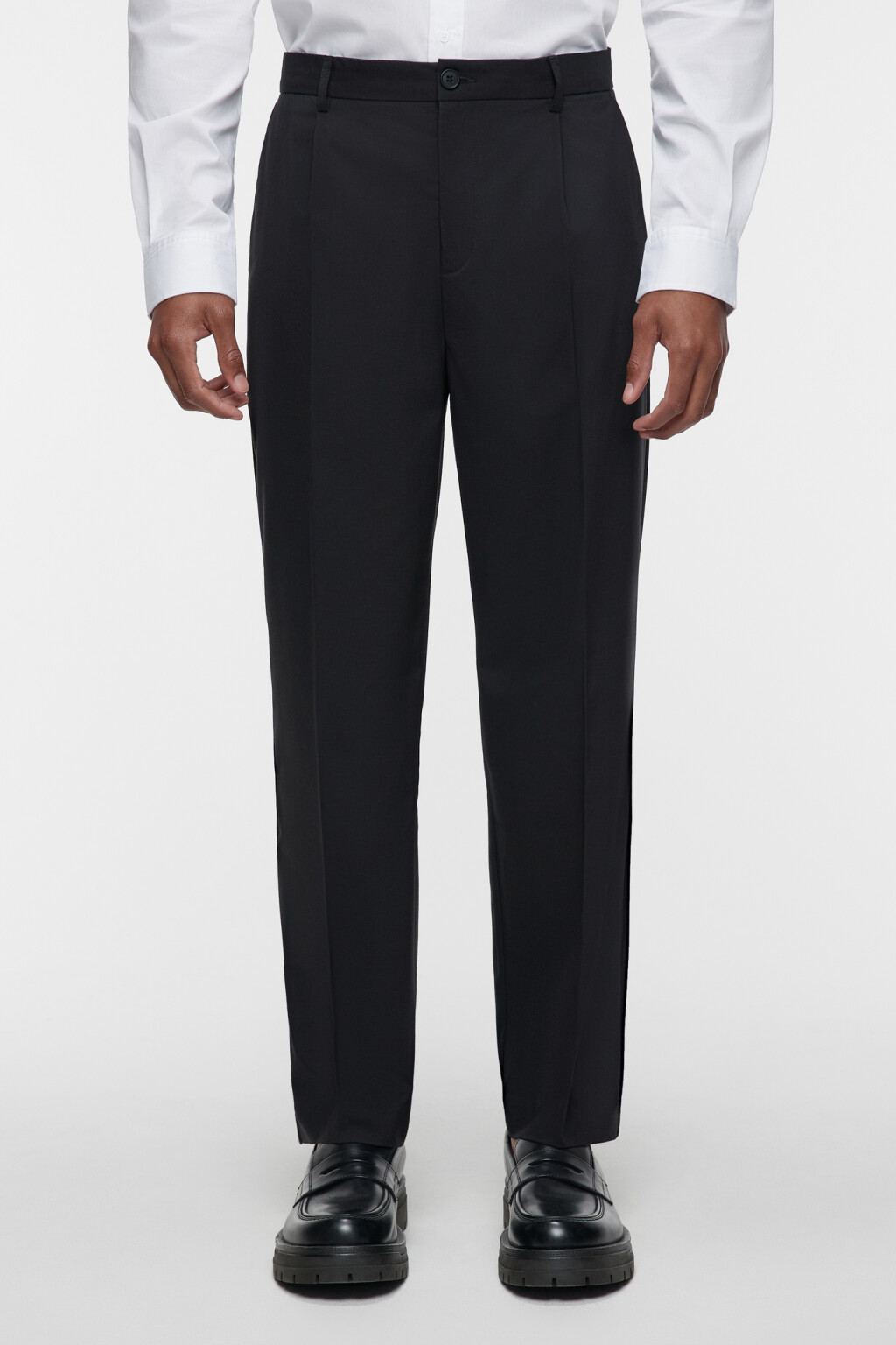 Брюки прямые костюмные со средней посадкой - цвет черный - 1