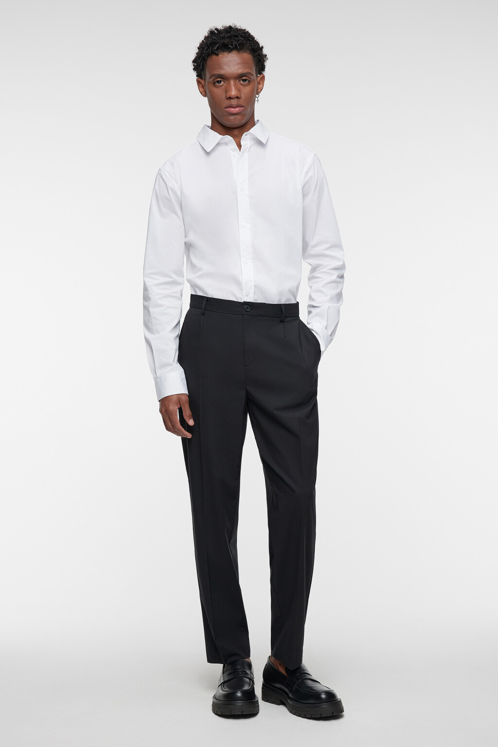 Брюки прямые костюмные со средней посадкой - цвет черный - 4