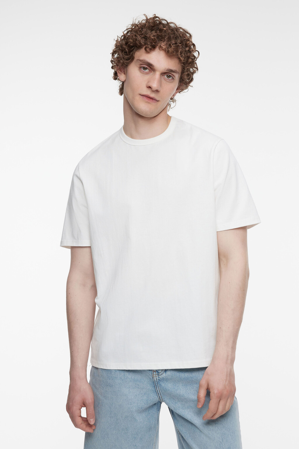Футболка прямая хлопковая в базовых цветах - цвет белый - 2