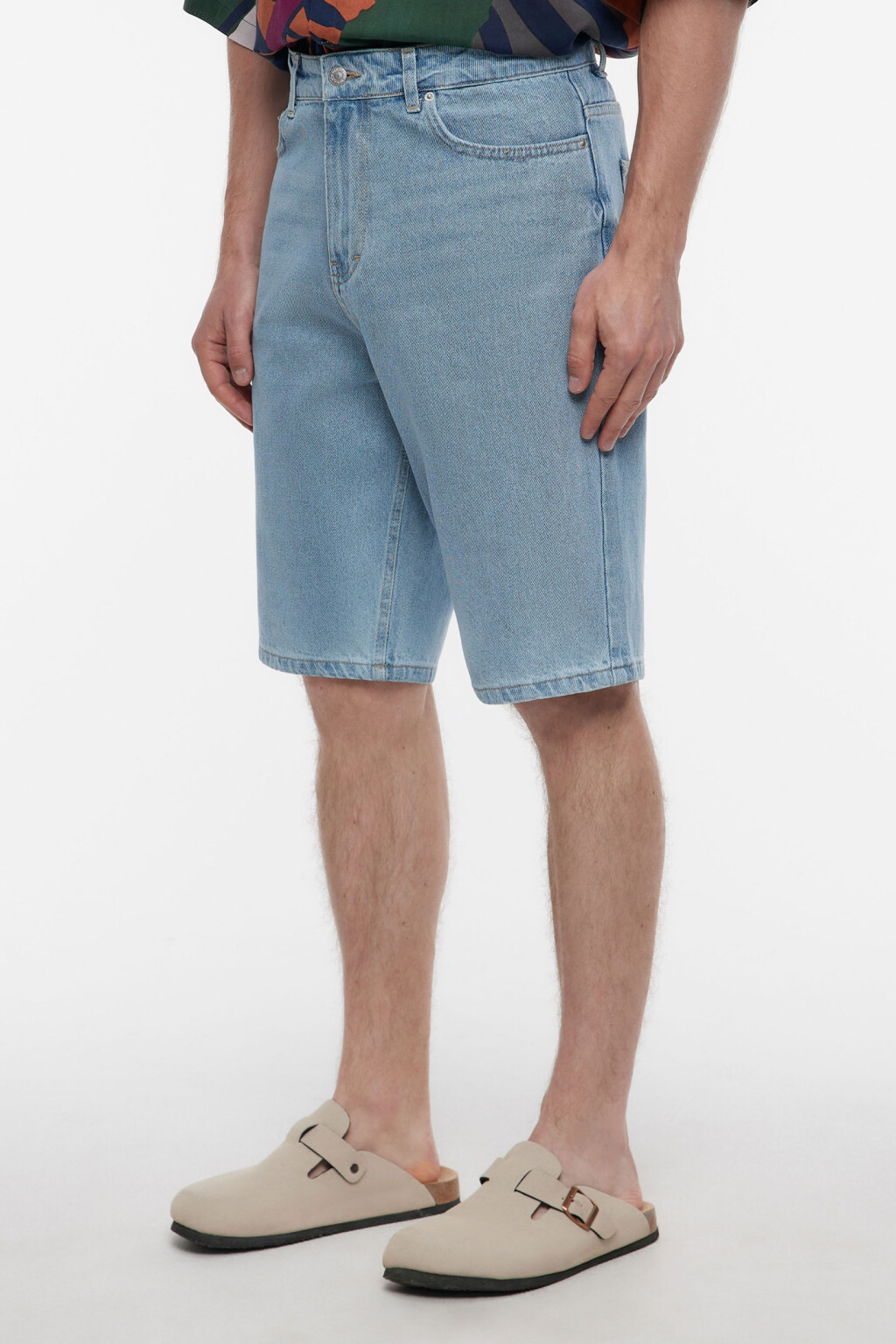 Шорты джинсовые прямые со средней посадкой - цвет голубой - 2