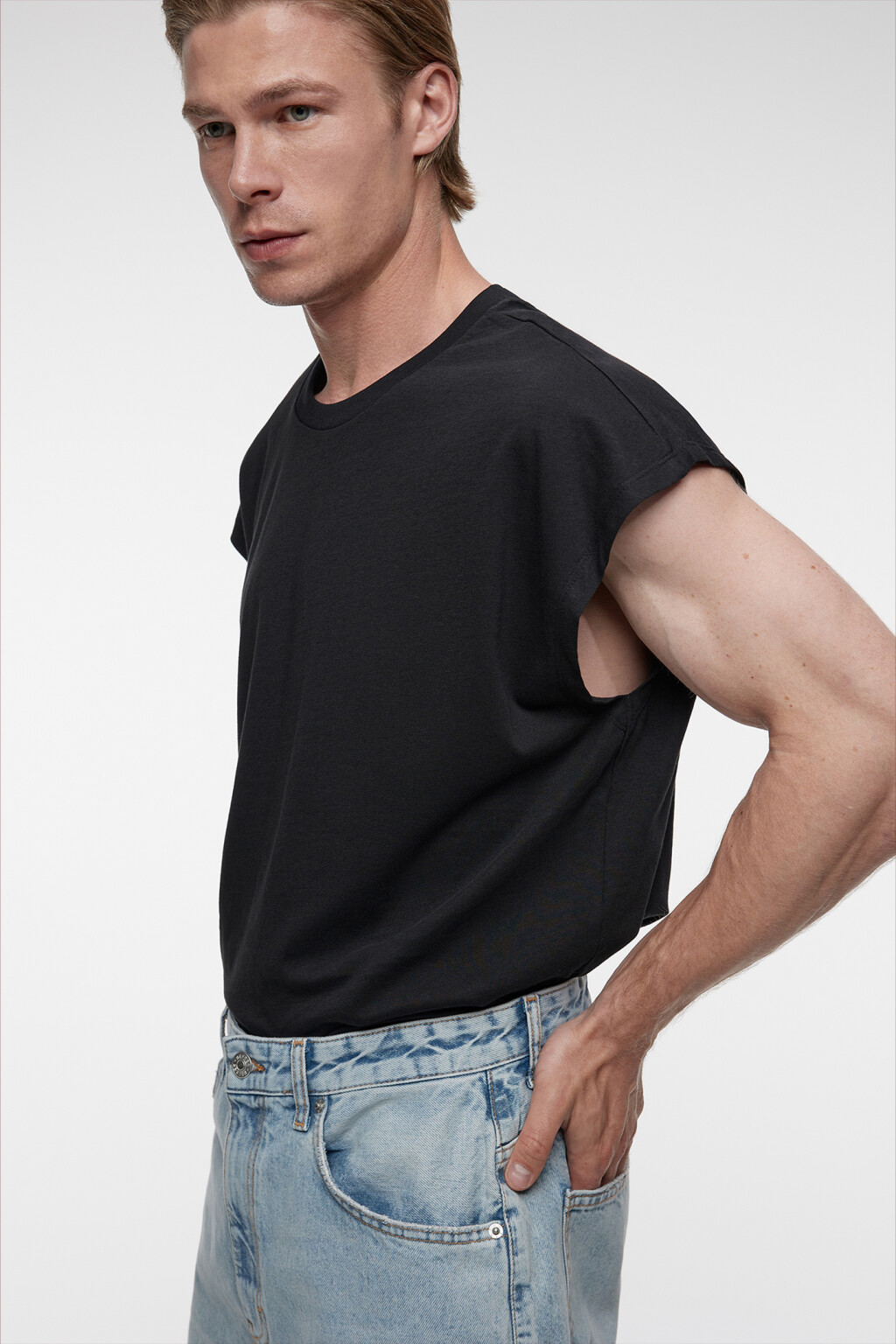 Футболка свободного кроя хлопковая без рукавов - цвет черный - 2