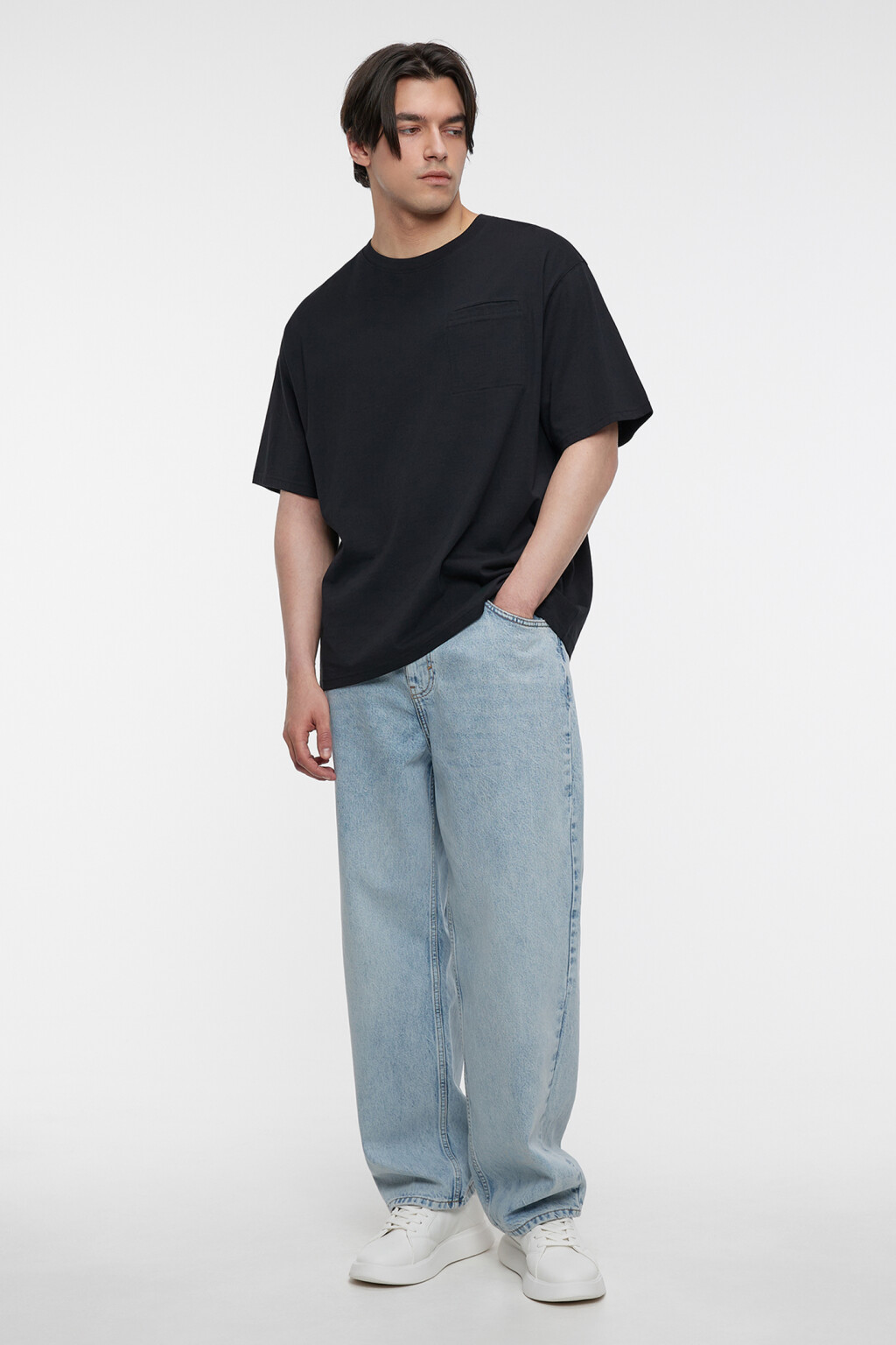 Футболка хлопковая прямая с нагрудным карманом - цвет черный - 4