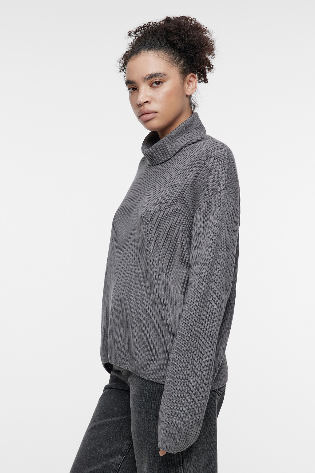 Свитер толстой вязки хлопковый с воротником-стойкой - цвет серый - 2