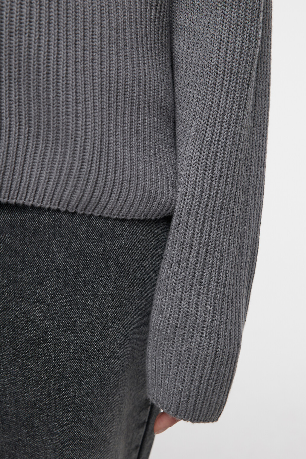 Свитер толстой вязки хлопковый с воротником-стойкой - цвет серый - 6