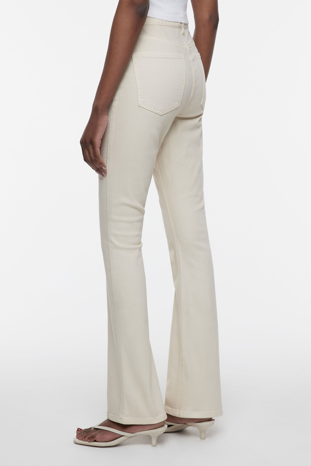 Джинсы клеш облегающие с высокой посадкой - цвет бежевый - 4