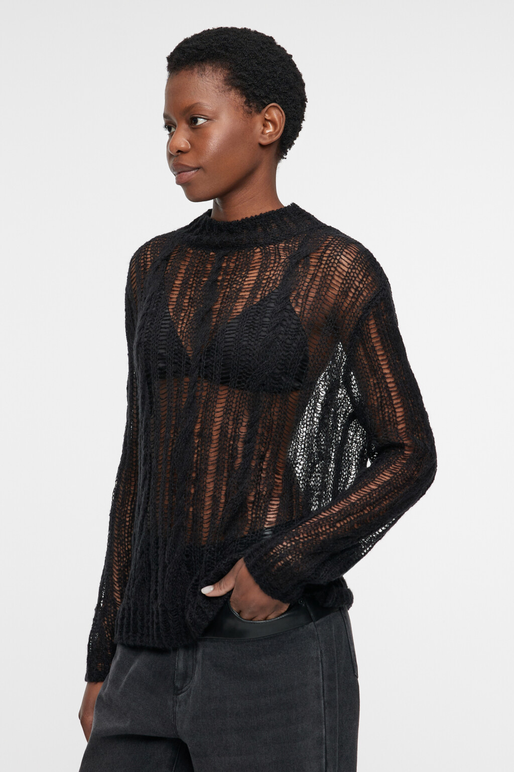 Свитер ажурный прозрачный с узором-косичкой - цвет черный - 4