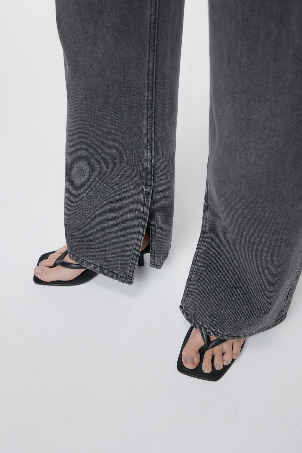 Джинсы wide широкие с разрезами по внутреннему шву - цвет серый - 2