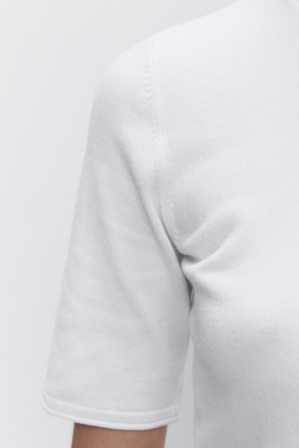 Джемпер вискозный облегающий с короткими рукавами - цвет белый - 6