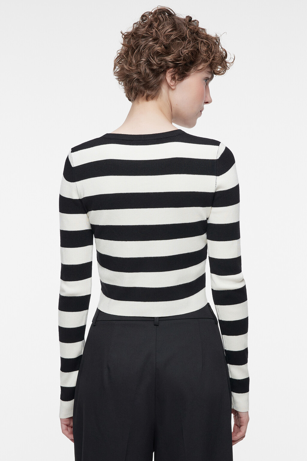 Джемпер вязаный укороченный вискозный тонкой вязки - цвет белый - 4