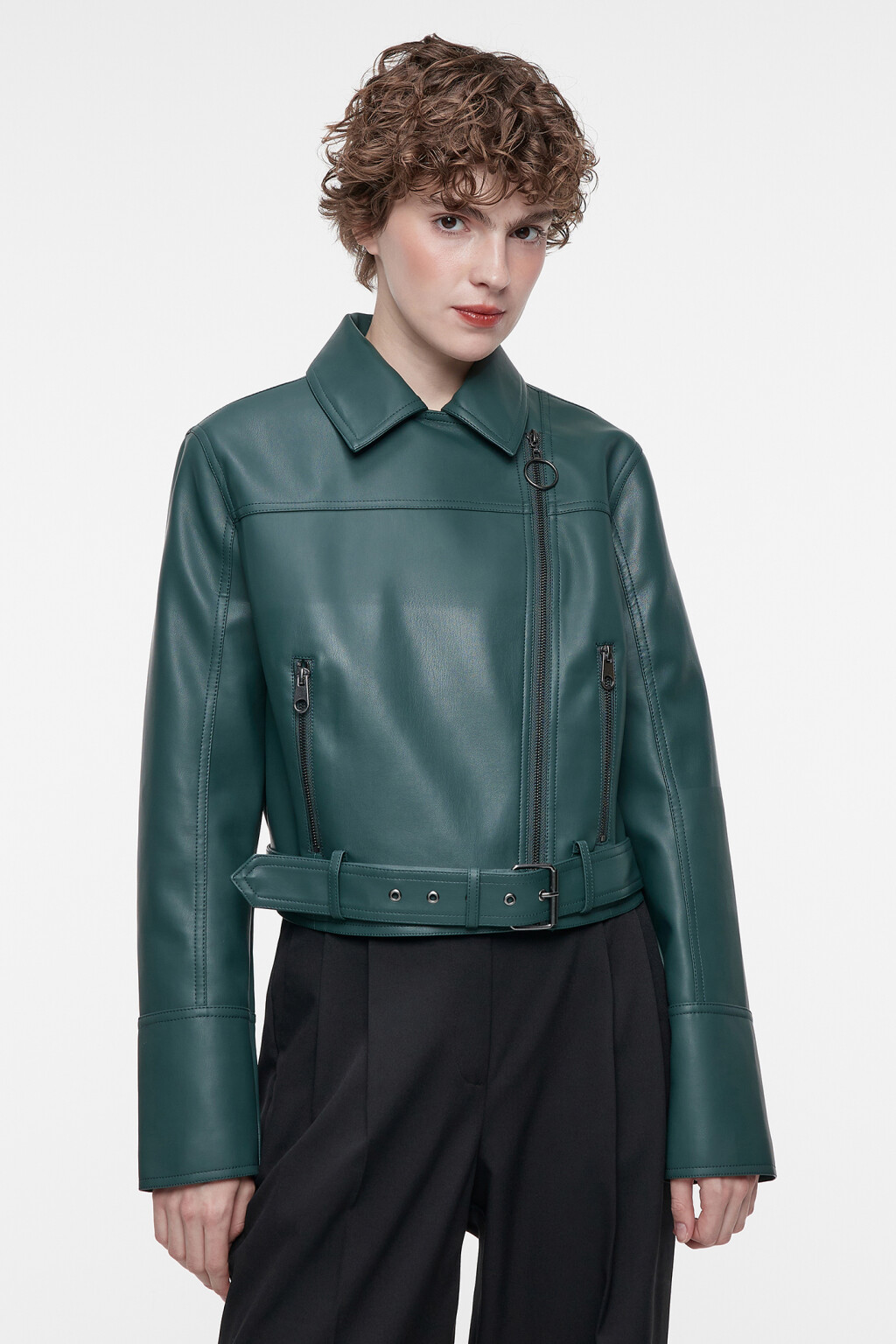 Куртка-косуха из искусственной кожи укороченная с ремнем - цвет зеленый - 2