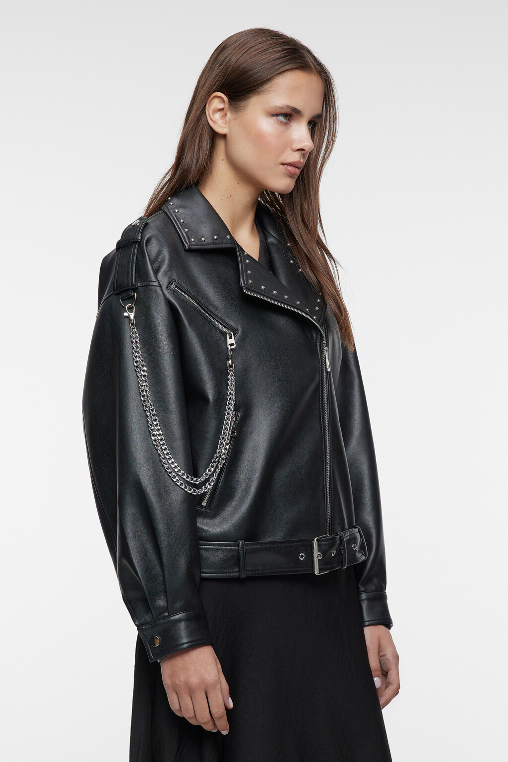 Куртка-косуха oversize с цепочкой и заклепками - цвет черный - 3