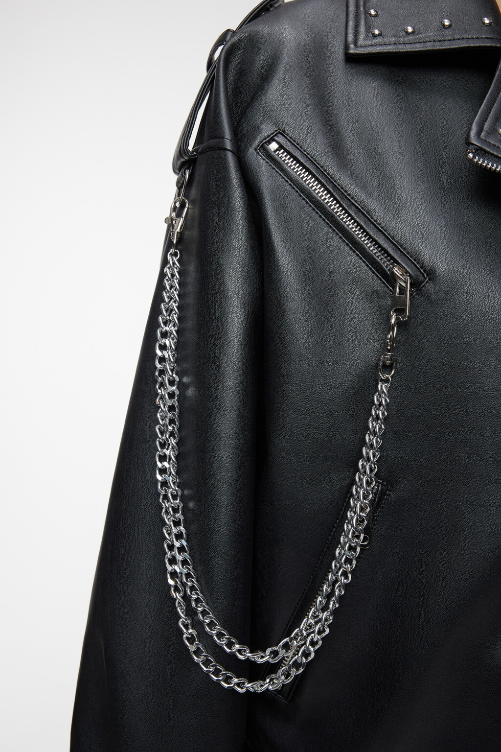 Куртка-косуха oversize с цепочкой и заклепками - цвет черный - 6