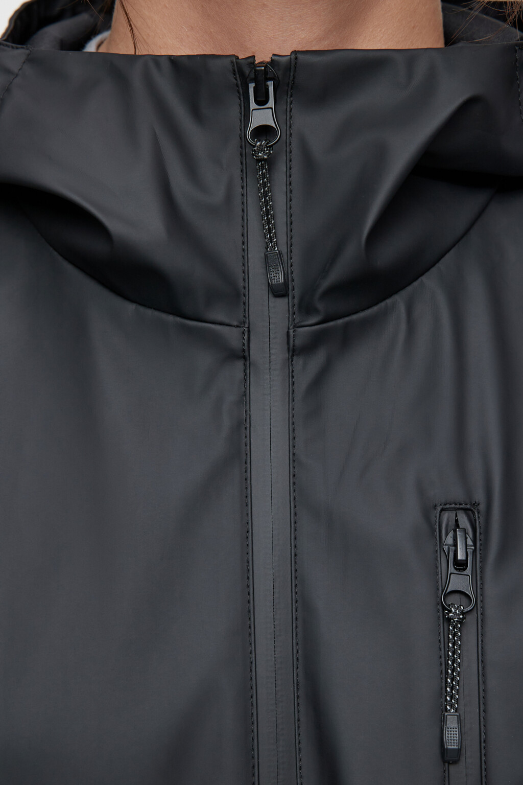 Плащ-дождевик прорезиненный с капюшоном и козырьком - цвет черный - 6