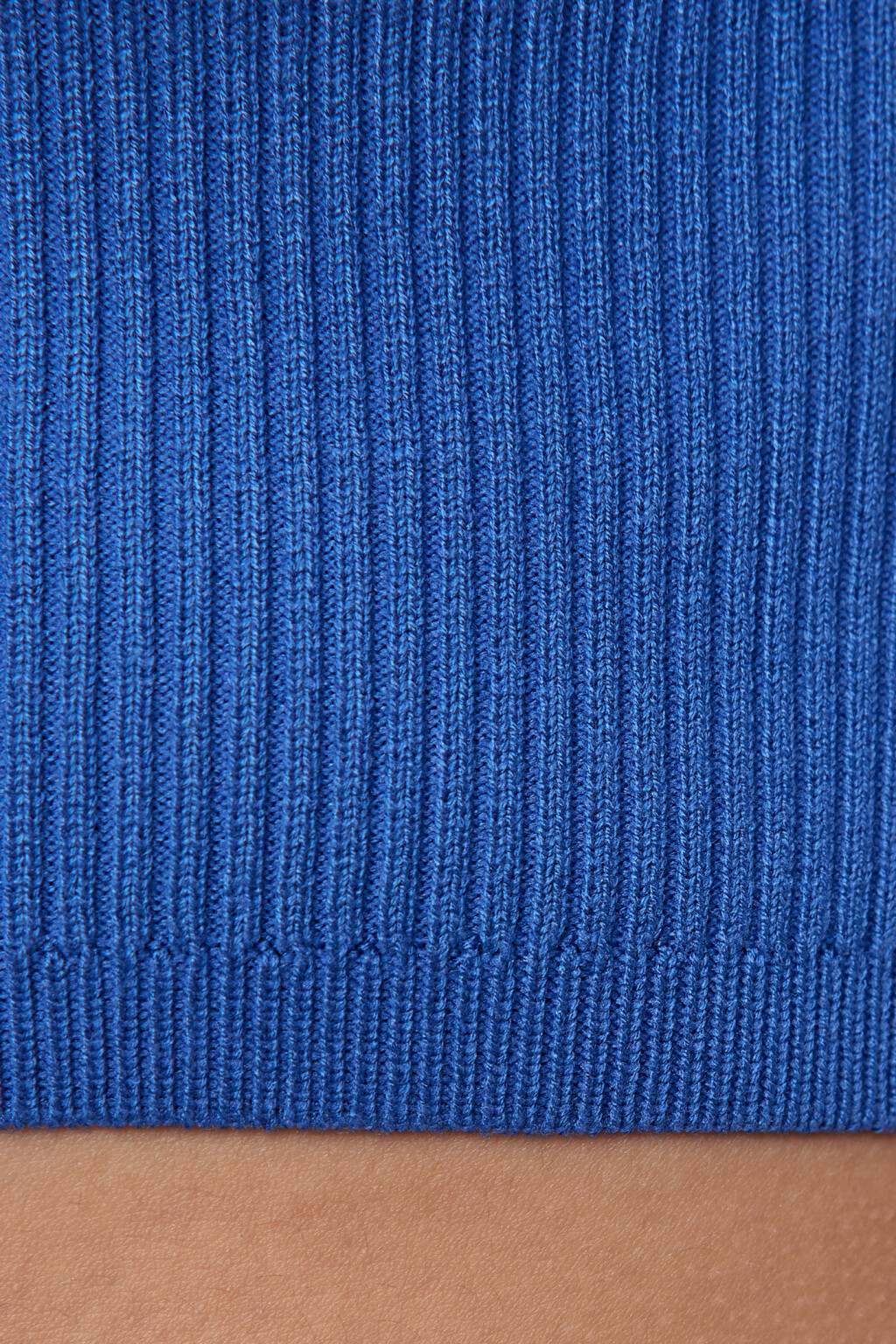 Топ-майка вискозный в рубчик с тонкими бретелями - цвет синий - 6