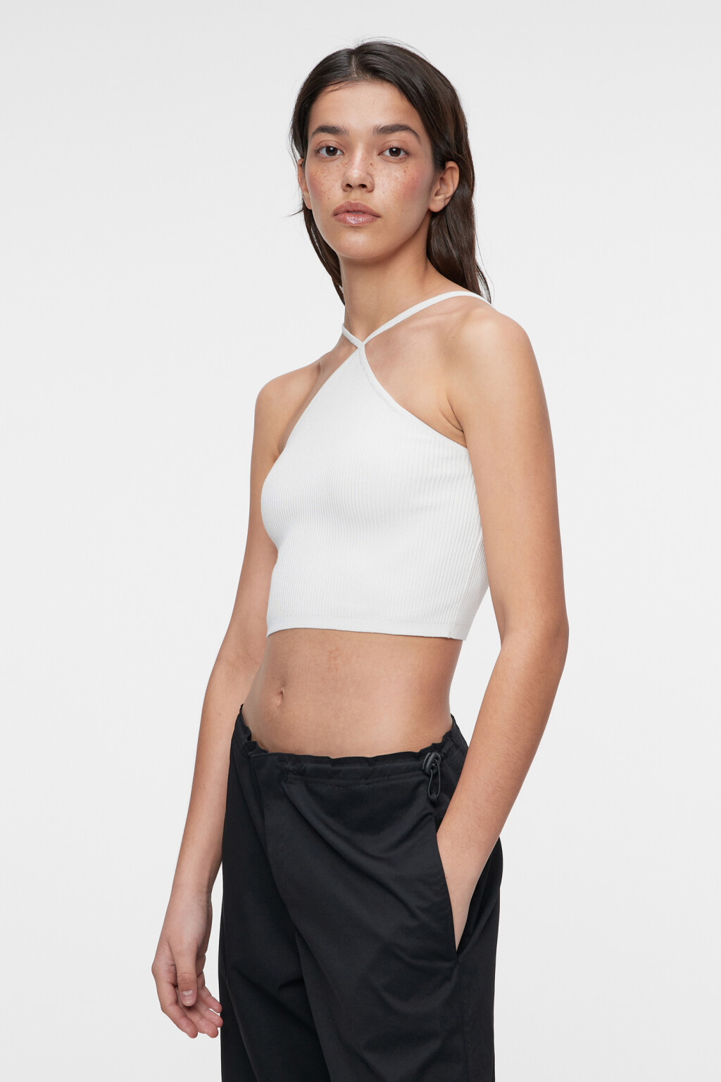 Топ-майка вискозный в рубчик с тонкими бретелями - цвет бежевый - 3