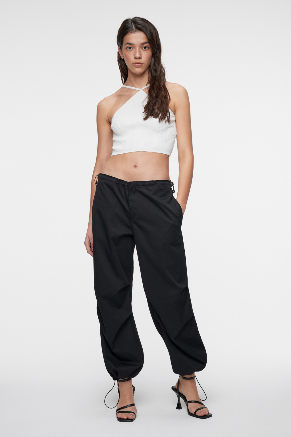 Топ-майка вискозный в рубчик с тонкими бретелями - цвет бежевый - 1