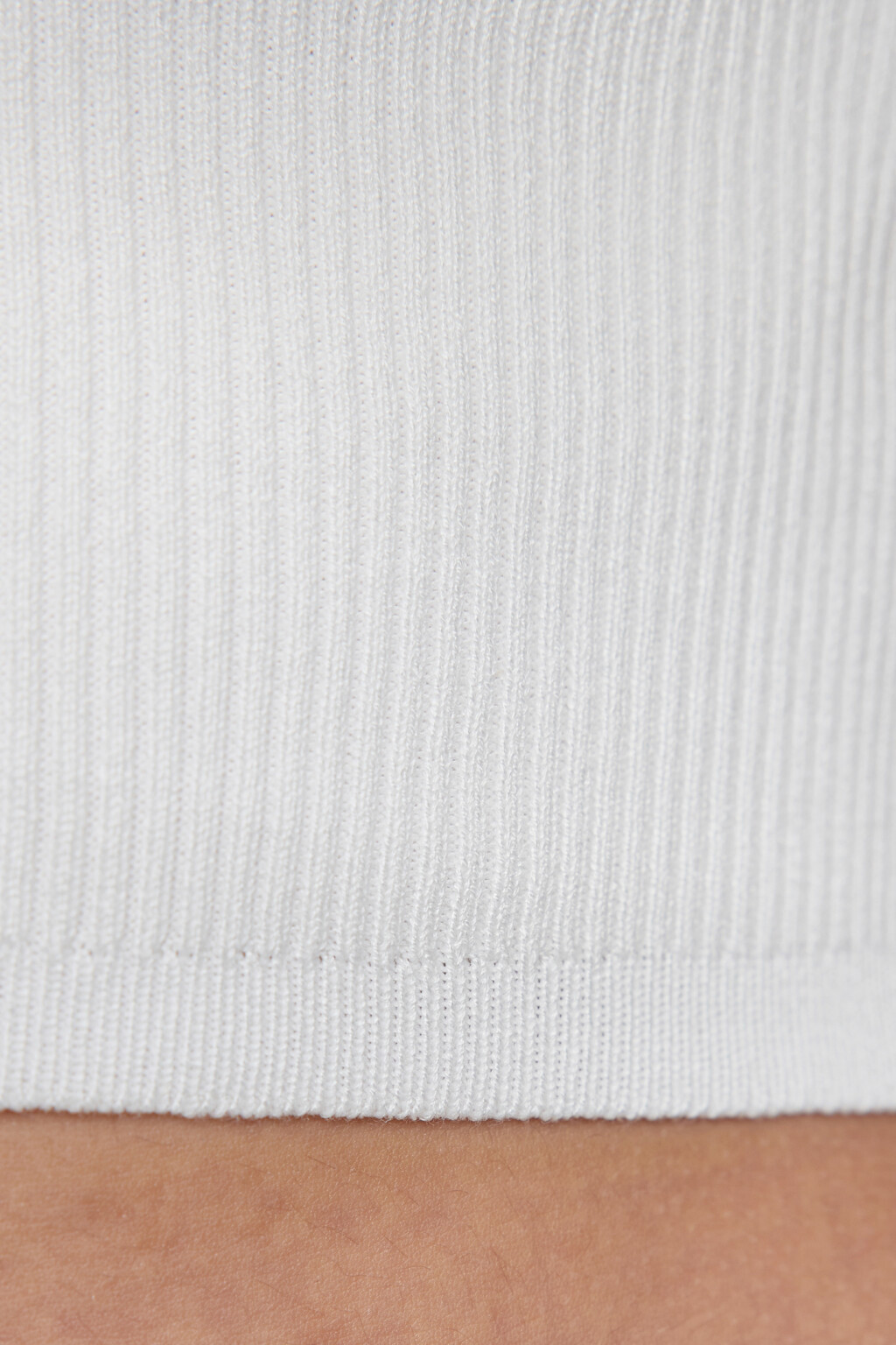 Топ-майка вискозный в рубчик с тонкими бретелями - цвет бежевый - 6