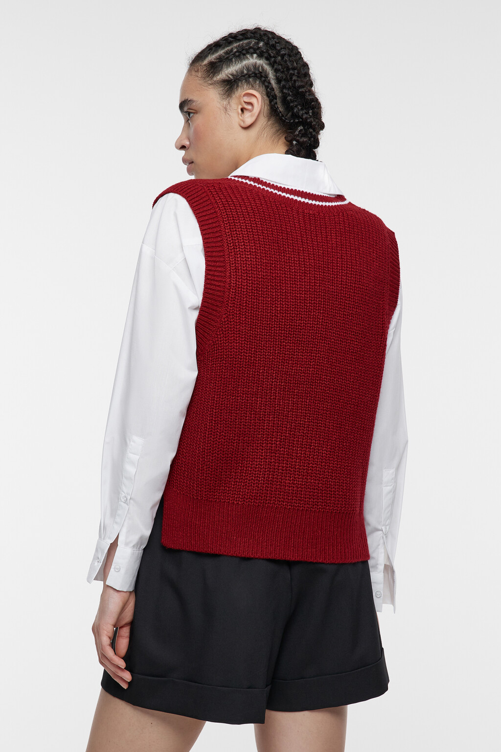 Жилет толстой вязки короткий с V-образным вырезом - цвет красный - 4