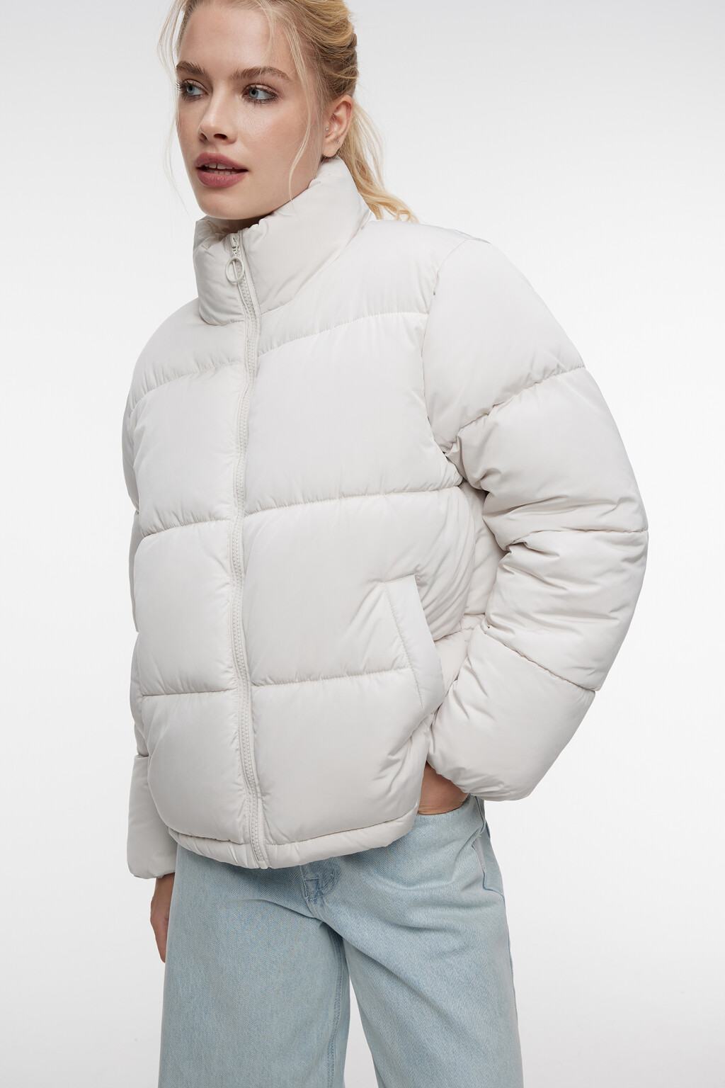 Куртка стеганая короткая с воротником-стойкой - цвет молочный - 8
