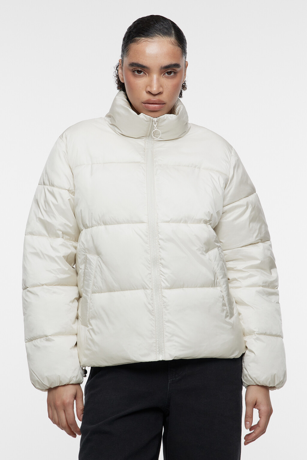 Куртка стеганая короткая с воротником-стойкой - цвет молочный - 2