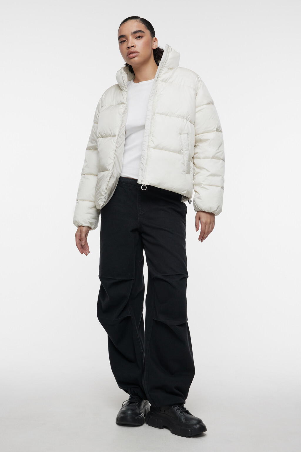 Куртка стеганая короткая с воротником-стойкой - цвет молочный - 1