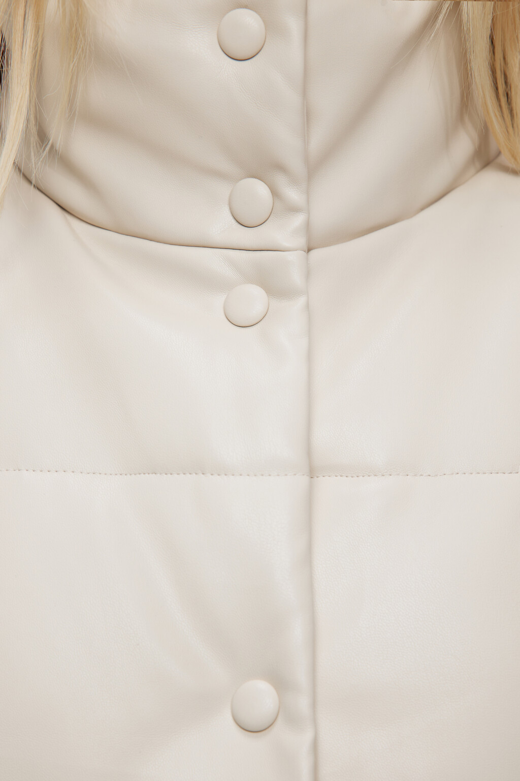 Жилет стеганый из искусственной кожи с воротником-стойкой - цвет бежевый - 5