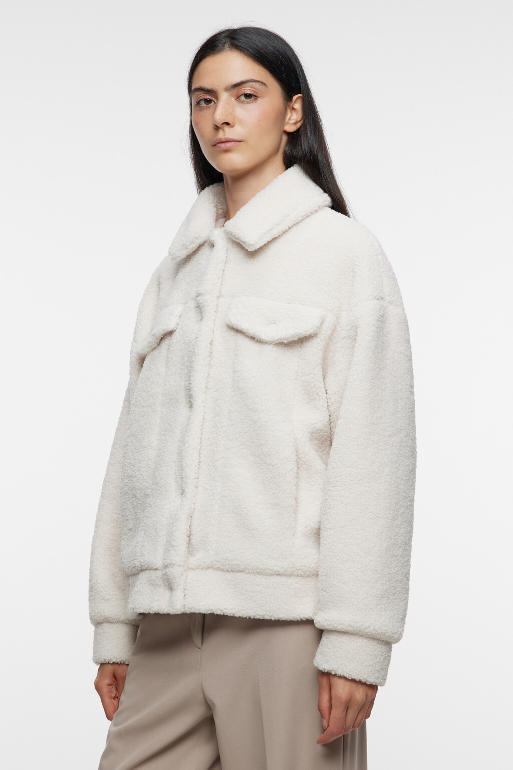 Куртка-рубашка из искусственного меха укороченная - цвет молочный - 3