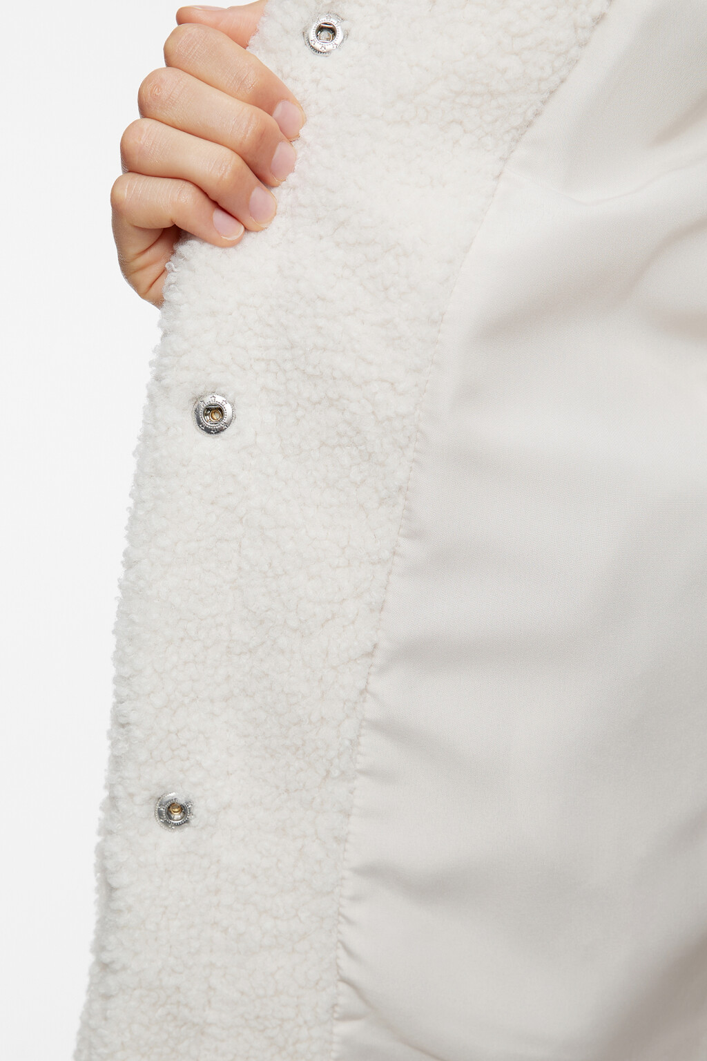 Куртка-рубашка из искусственного меха укороченная - цвет молочный - 7