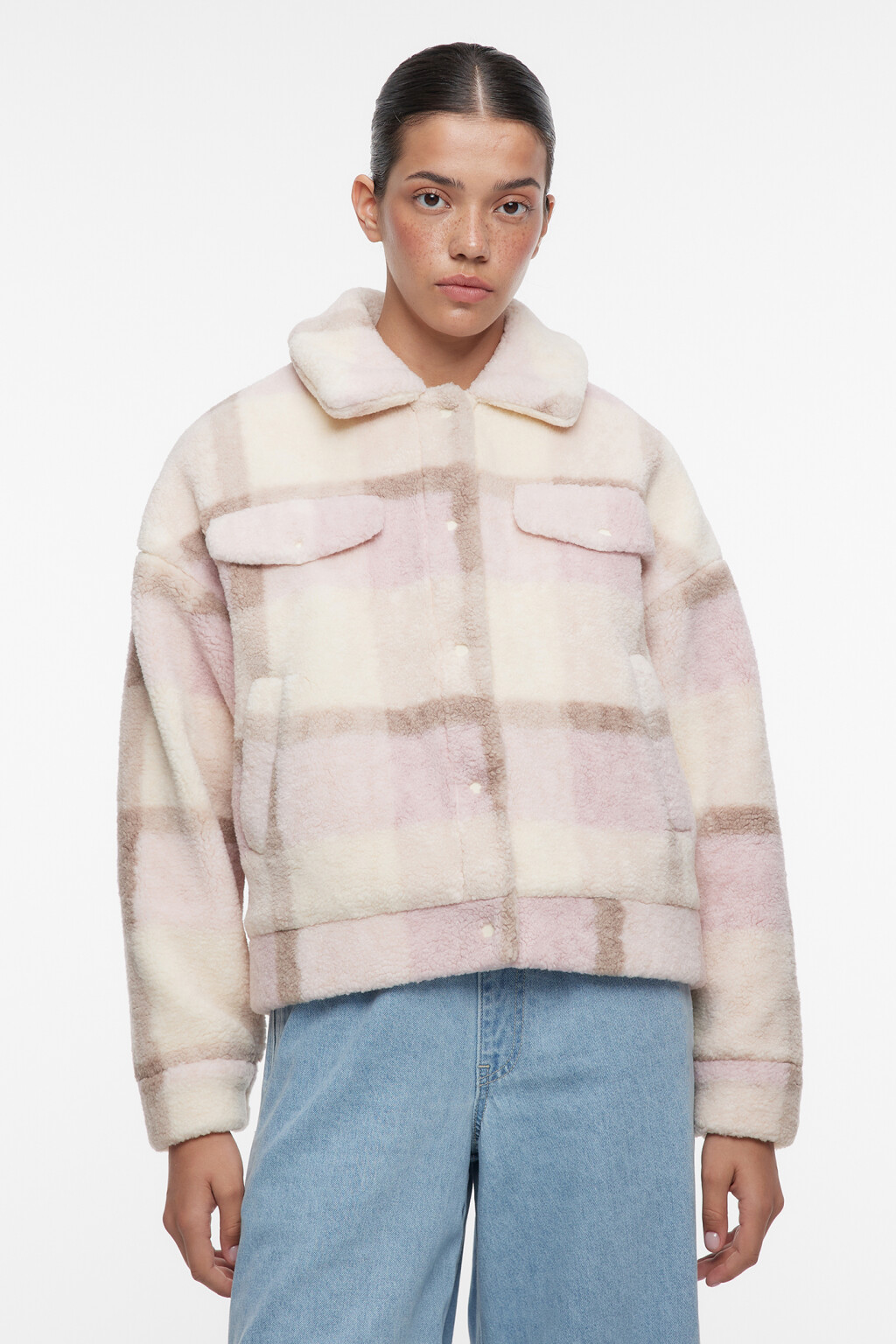 Куртка-рубашка короткая в клетку - цвет розовый - 2