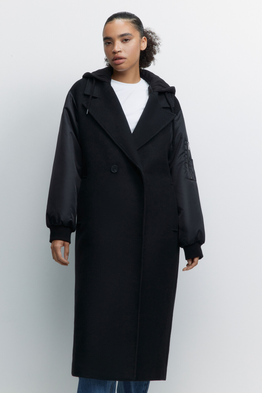 Пальто двубортное драповое с рукавами бомбера - цвет черный - 2