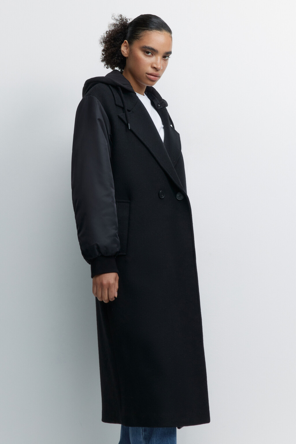 Пальто двубортное драповое с рукавами бомбера - цвет черный - 3