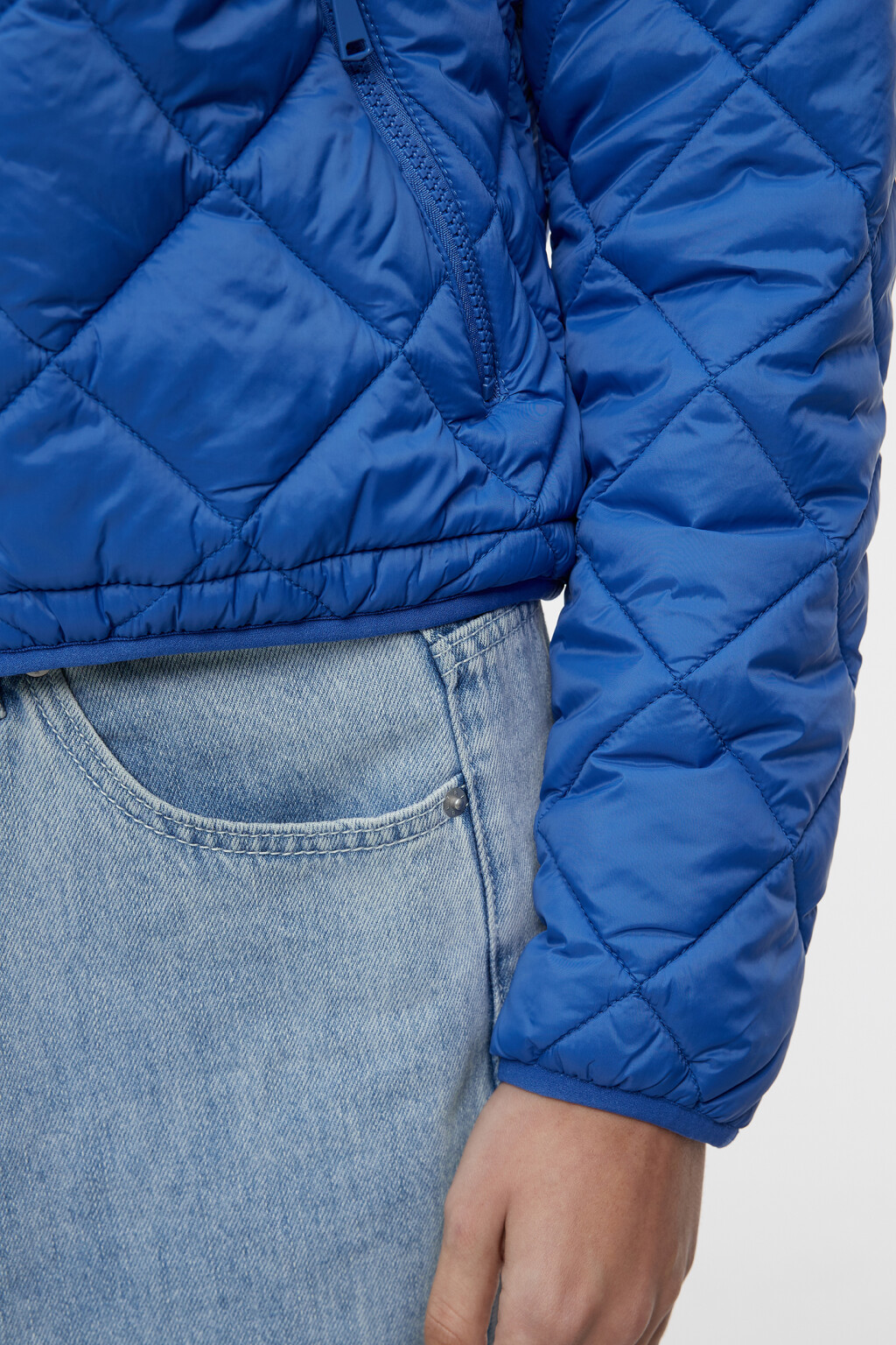 Куртка короткая стеганая с капюшоном и утяжками - цвет синий - 6
