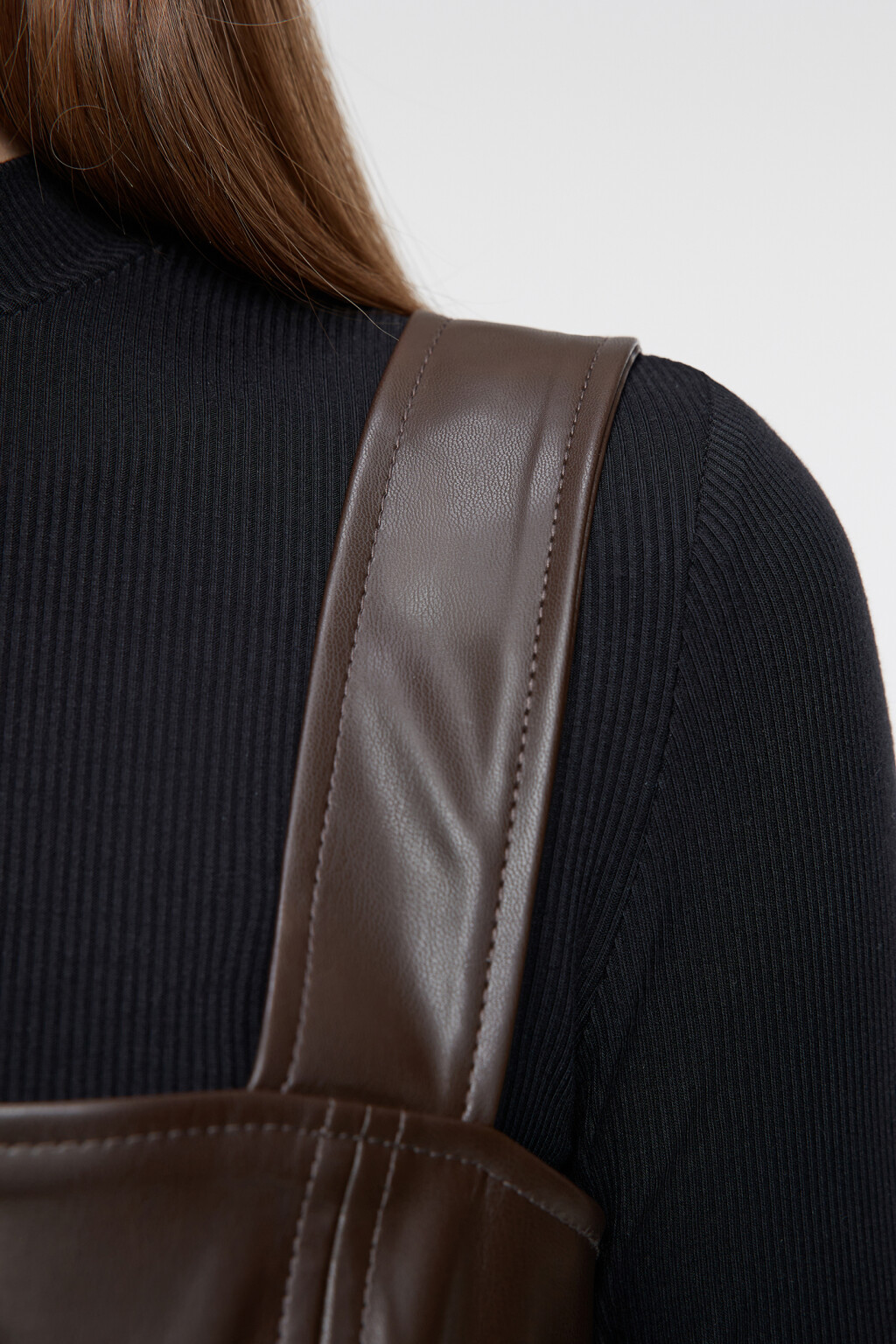 Сарафан облегающий на широких бретелях - цвет коричневый - 6