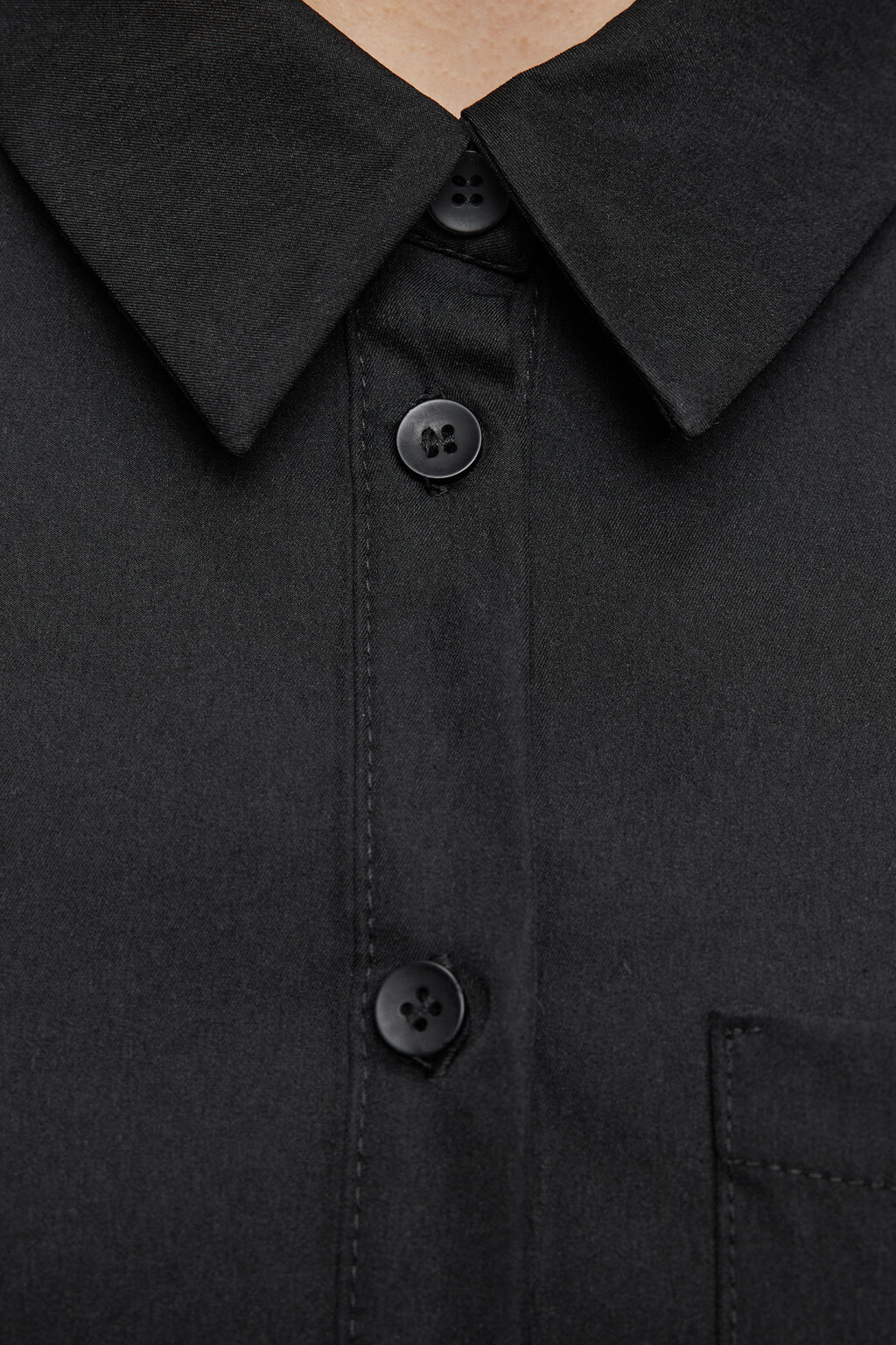 Платье-рубашка мини свободное с нагрудным карманом - цвет черный - 5