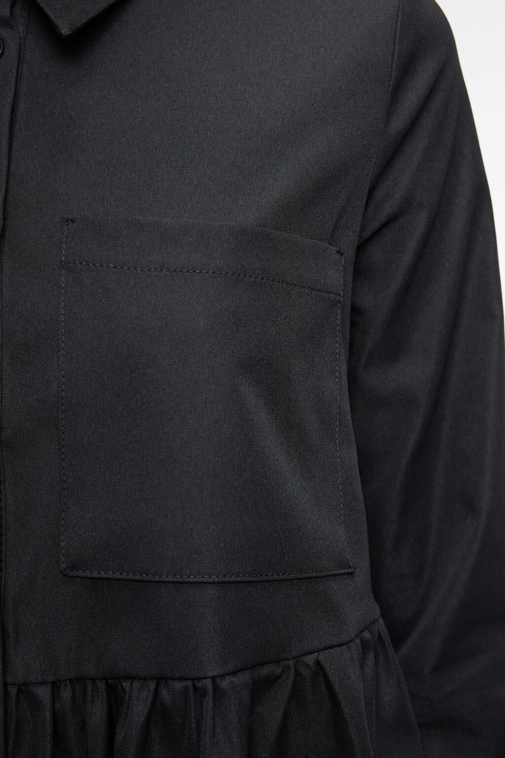 Платье-рубашка мини свободное с нагрудным карманом - цвет черный - 6
