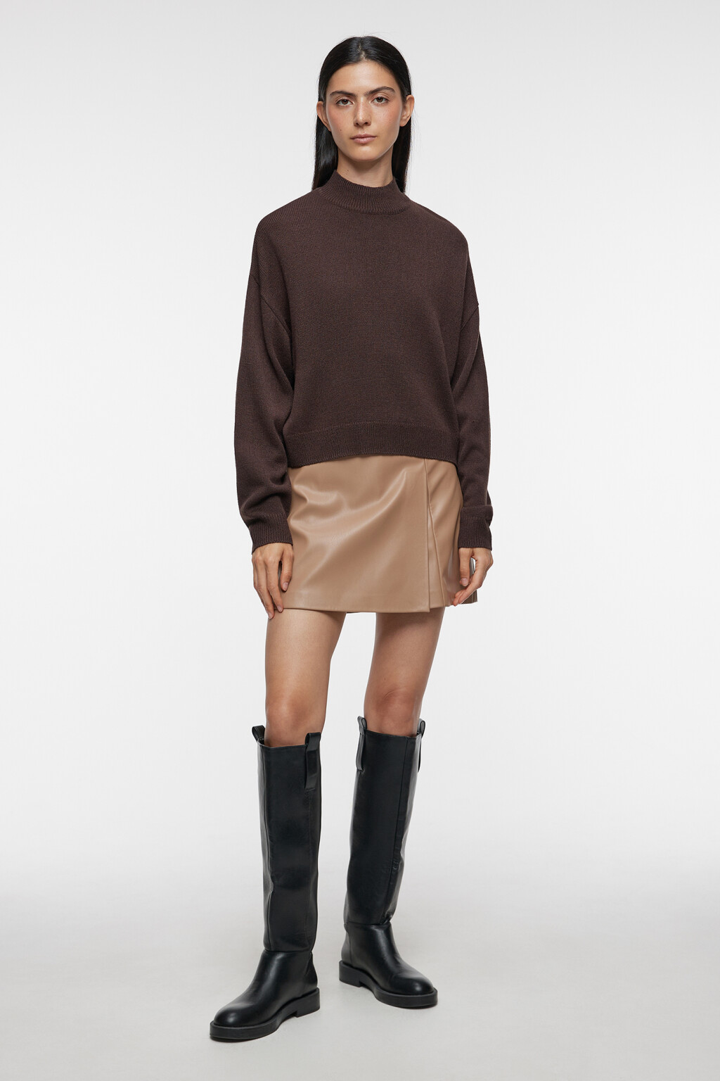 Юбка-шорты мини с запахом из искусственной кожи - цвет коричневый - 1