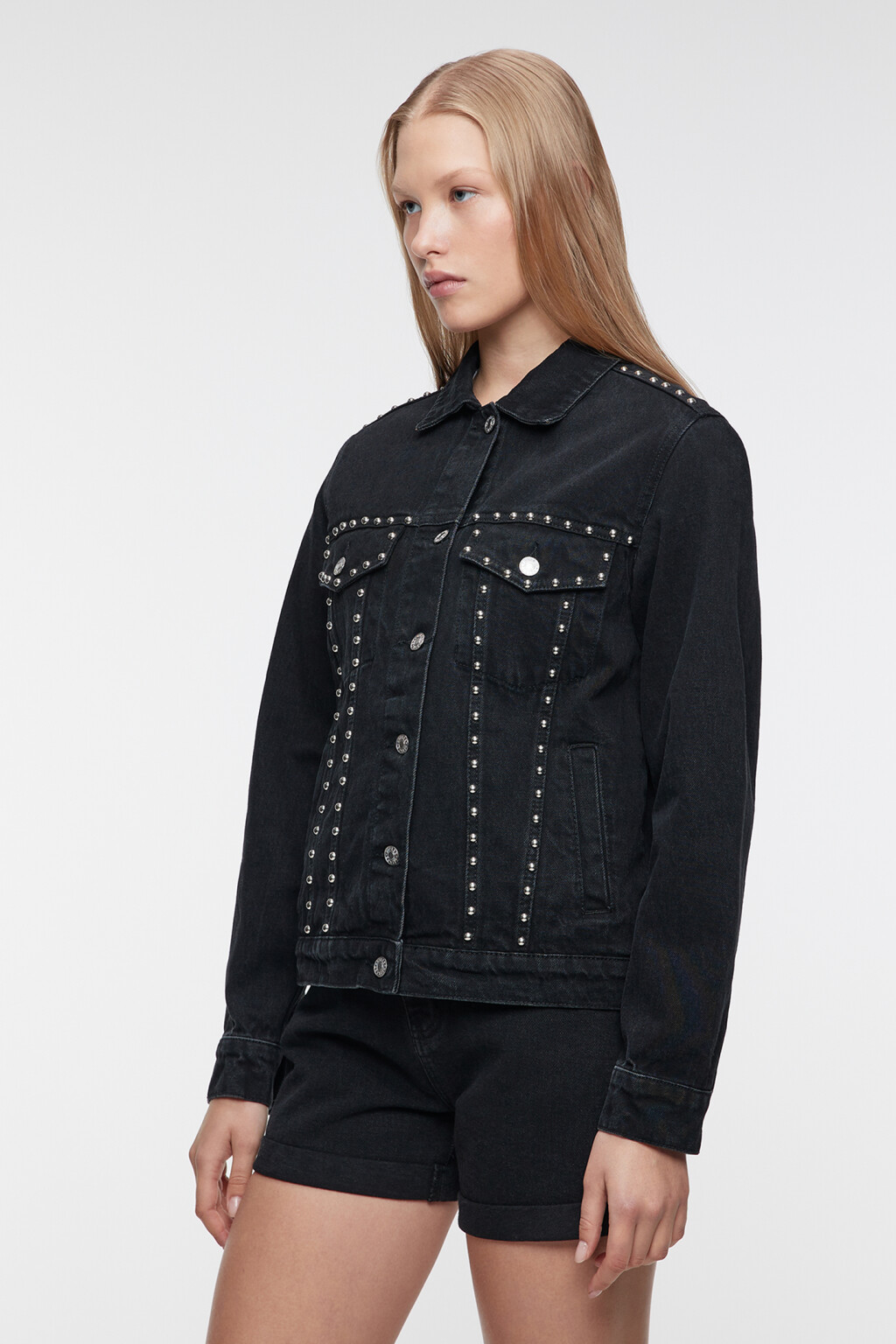 Куртка-рубашка джинсовая с металлическими заклепками - цвет черный - 3