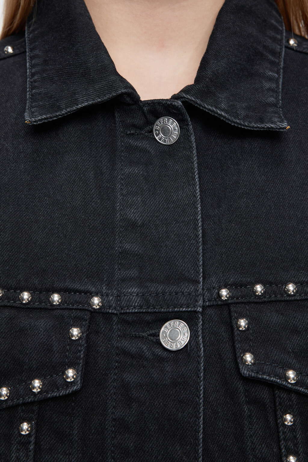 Куртка-рубашка джинсовая с металлическими заклепками - цвет черный - 5