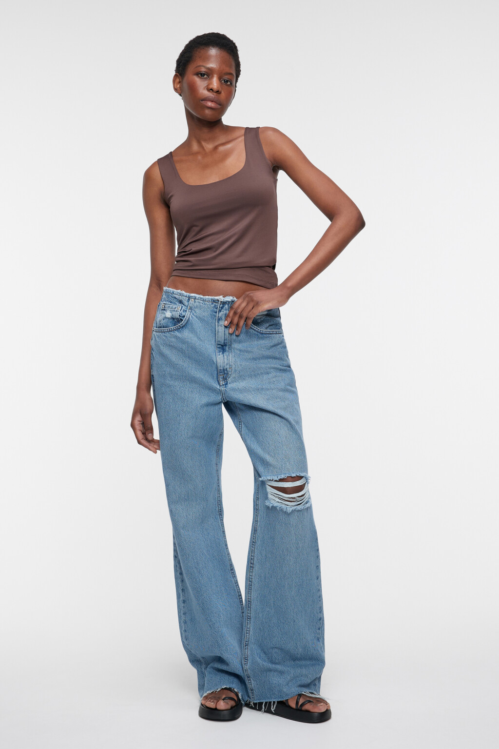 Майка облегающая гладкая с подкладкой на груди - цвет коричневый - 1