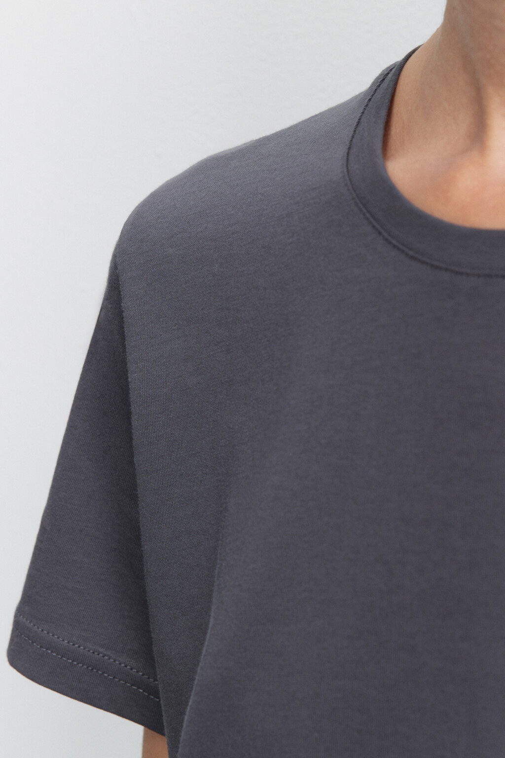 Футболка прямая хлопковая в однотонных расцветках - цвет серый - 5