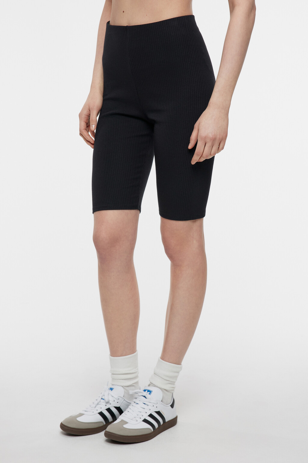 Шорты-велосипедки хлопковые в рубчик с высокой посадкой - цвет черный - 2