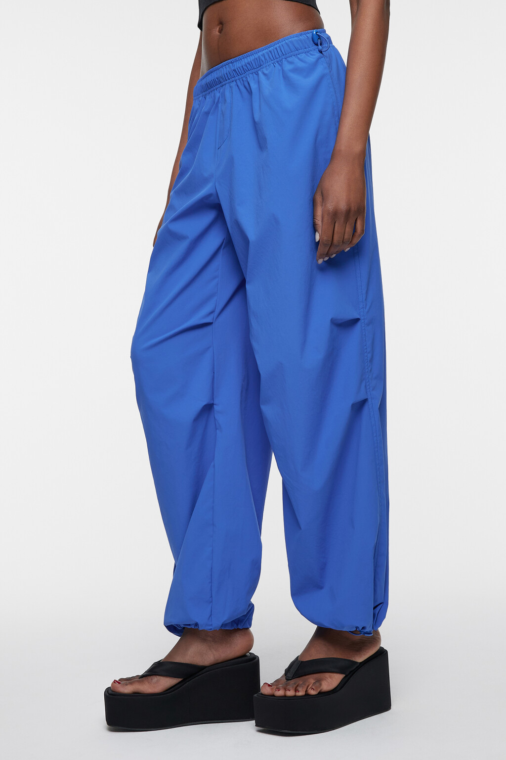 Брюки-парашюты свободные с утяжками на манжетах и поясе - цвет голубой - 3