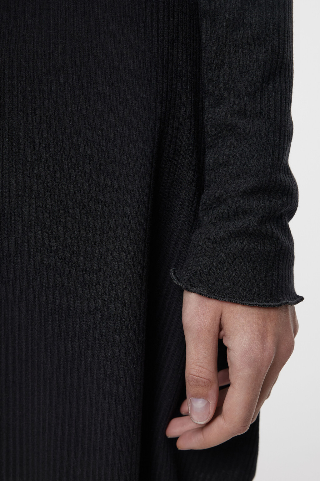 Платье А-силуэта мини трикотажное с вырезом-каре - цвет черный - 11