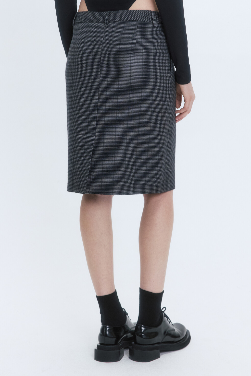 Юбка-карандаш миди в клетку с разрезом сзади - цвет серый - 5